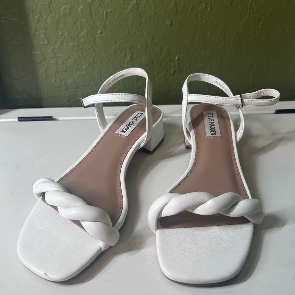 Steve Madden White Braided Strap Sandals woman size 6.5 buckle summer